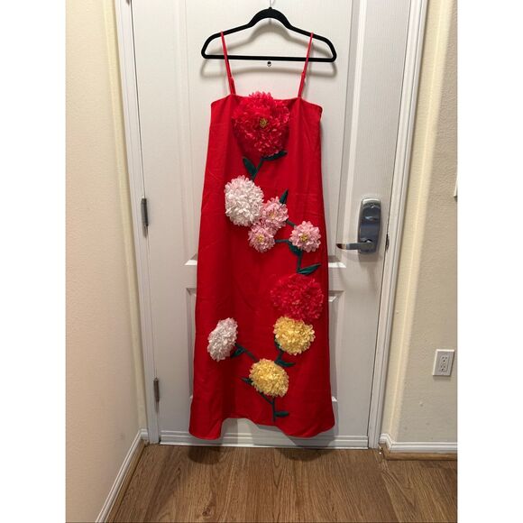 Elliatt Buttercup Embroidered Maxi Dress in Red size S Preloved Flaw noted!!! - Picture 5 of 7